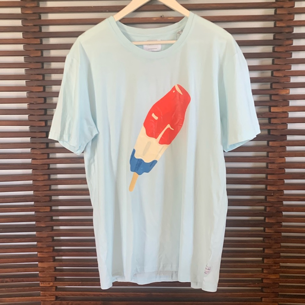 Public Art tee